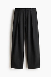 Loose-Fit Pleated Tailored Pants