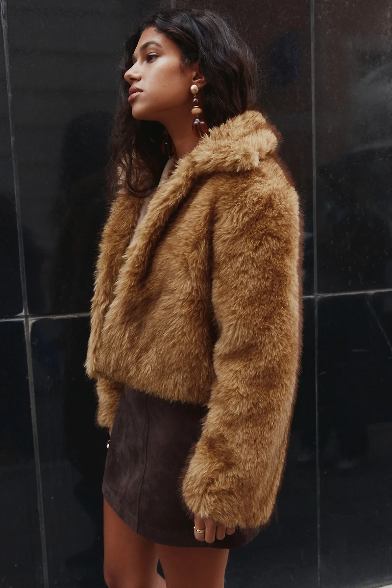 Cropped Fluffy Jacket