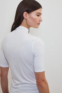 T-shirt à col cheminée chaud près du corps