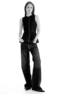 Gilet sans manches avec basque