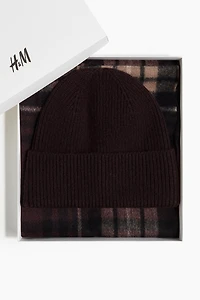 2-piece Scarf and Beanie Set