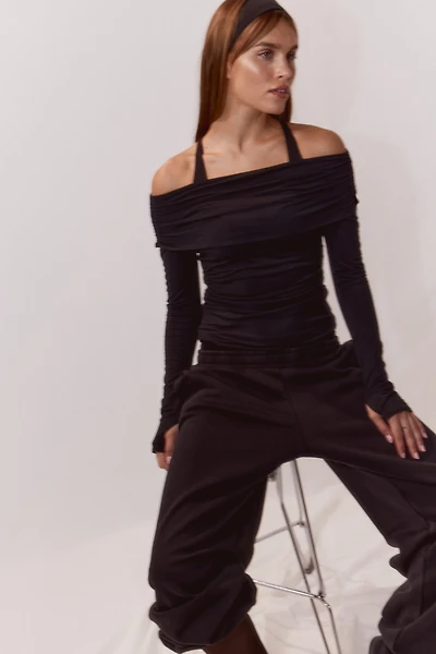 Haut de sport à épaules dénudées