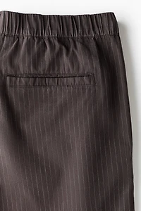 Loose-Fit Pleated Pants