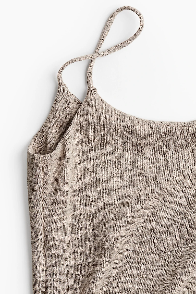 Robe à bretelles fines