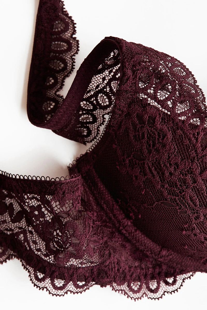 Soutien-gorge pigeonnant en dentelle