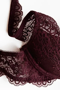 Soutien-gorge pigeonnant en dentelle