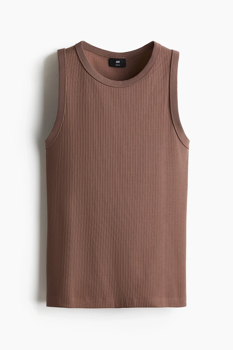 Camisole côtelée près du corps