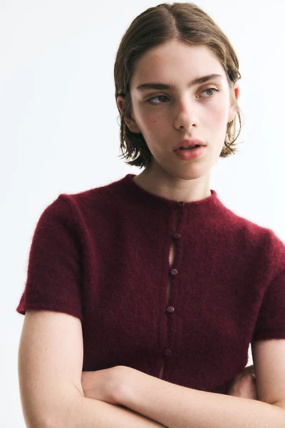 Short-Sleeved Fine-Knit Cardigan