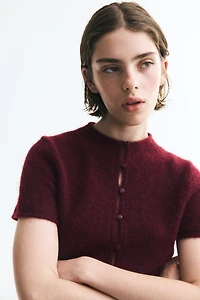 Short-Sleeved Fine-Knit Cardigan