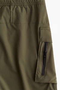 Mid-Length Cargo Sports Shorts with DryMove™