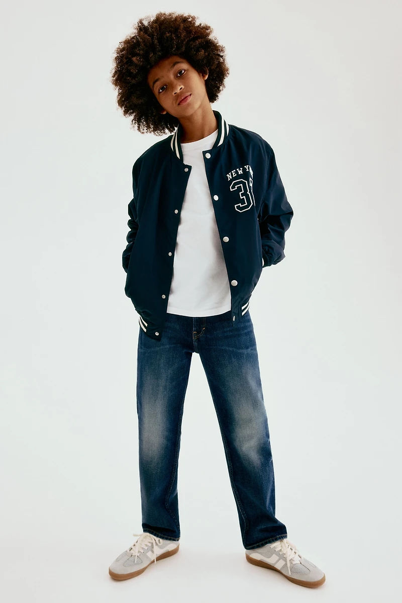 Relaxed Tapered Fit Jeans