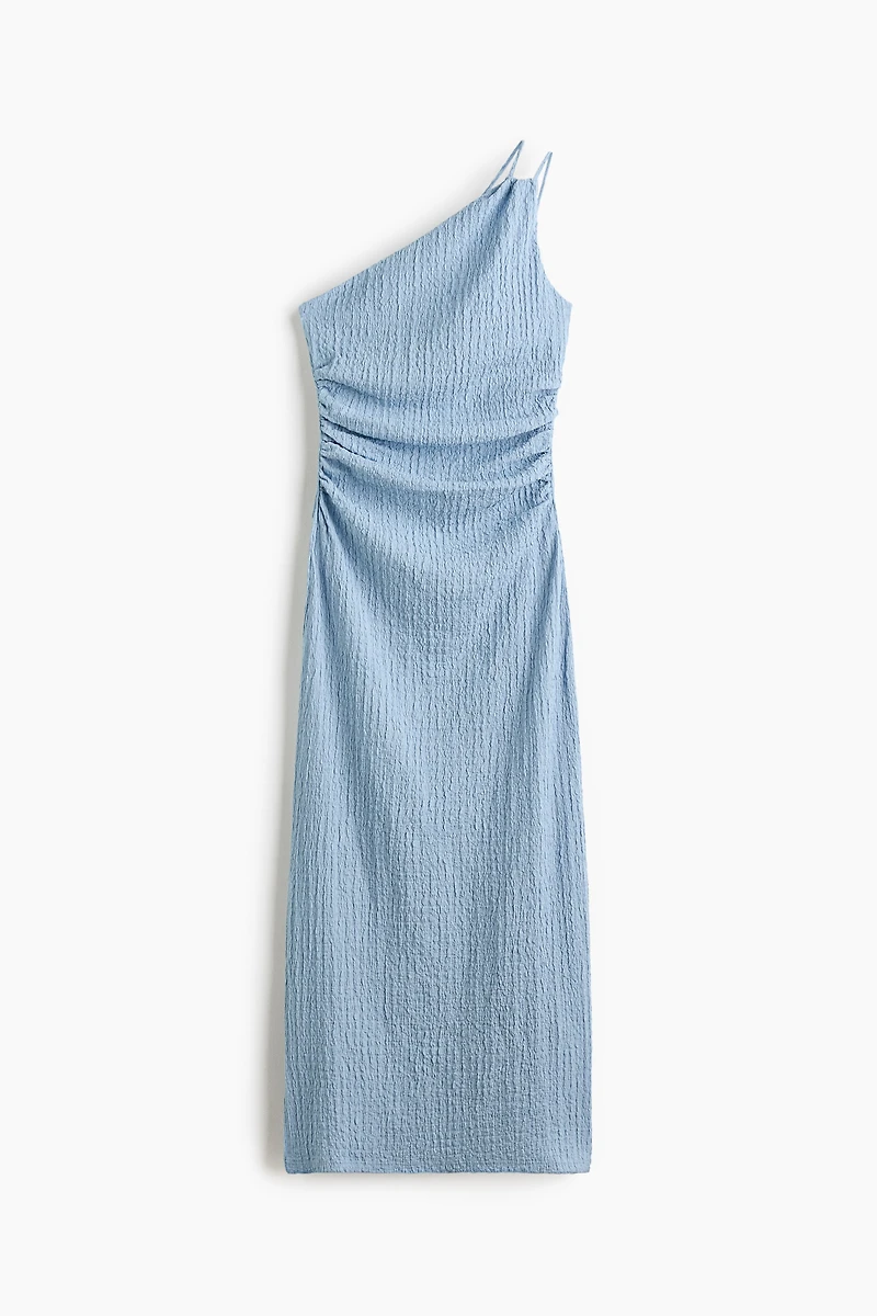 Robe asymétrique à effet froissé