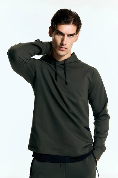 Loose-Fit Sports Hoodie with DryMove™