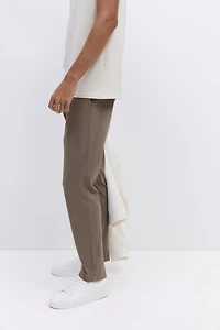 Pantalon près du corps