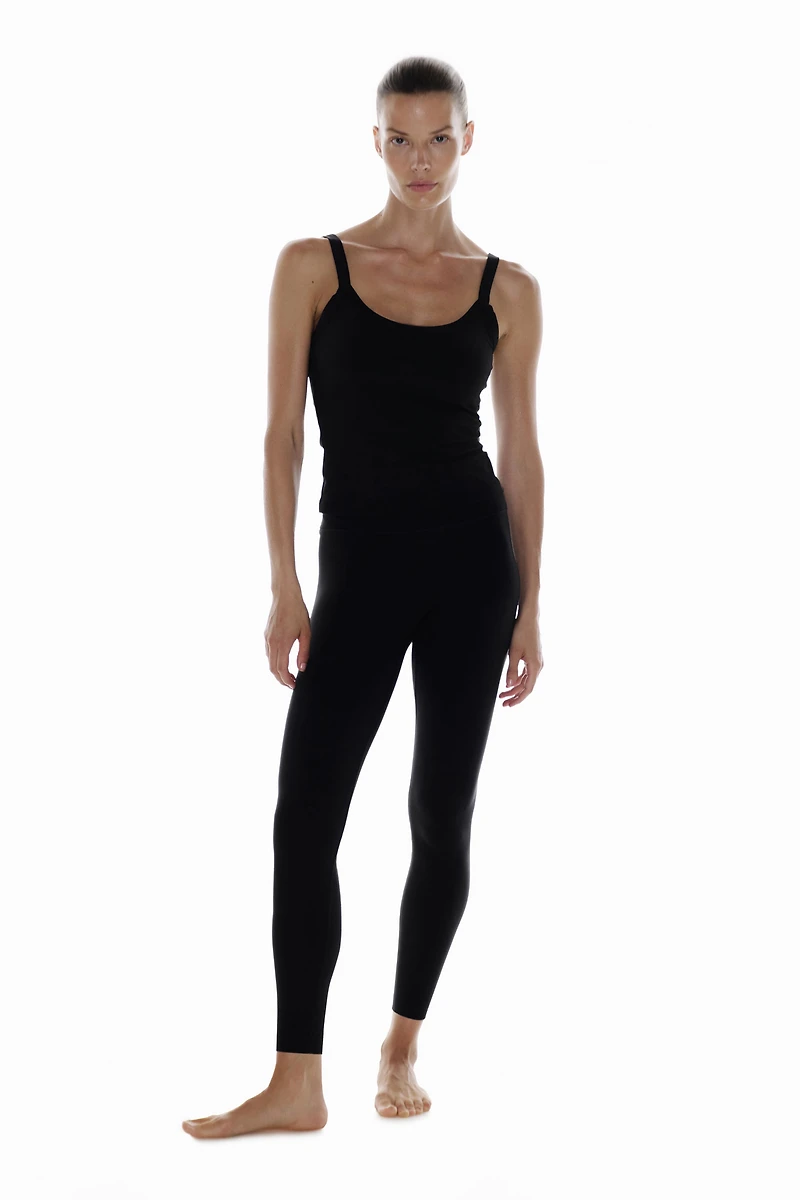 Shelf Bra Sports Tank Top with SoftMove™