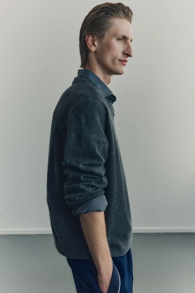 Loose-Fit Cashmere Sweater