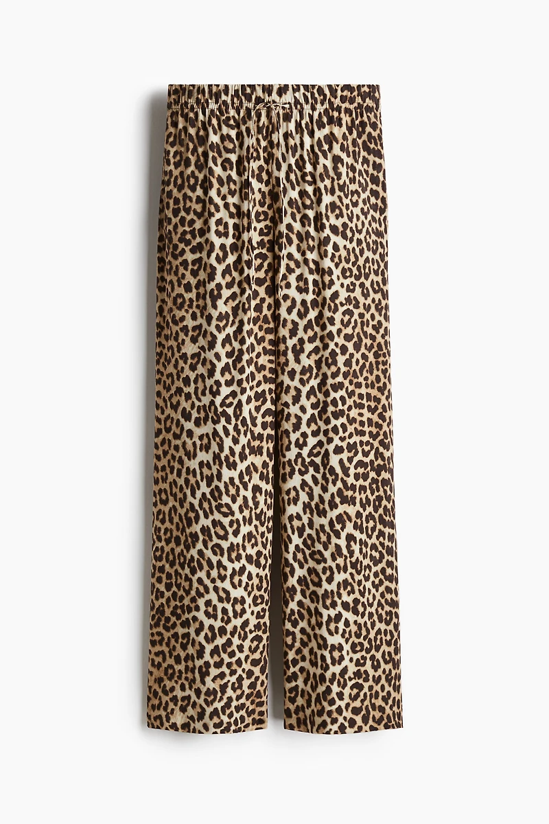 Wide-cut Pull-on Pants