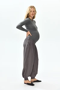 MAMA Pleated Balloon-Leg Pants