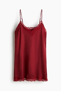 Nuisette en satin avec dentelle