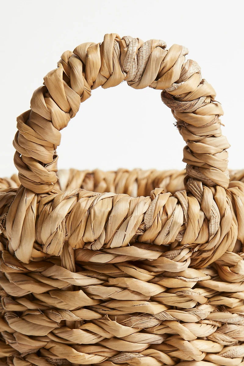 Small Seagrass Wall Storage Basket