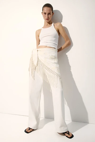 Foulard triangulaire frangé