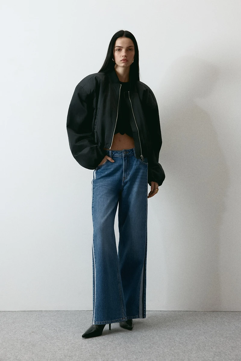 Wide Regular Jeans with Side Stripes