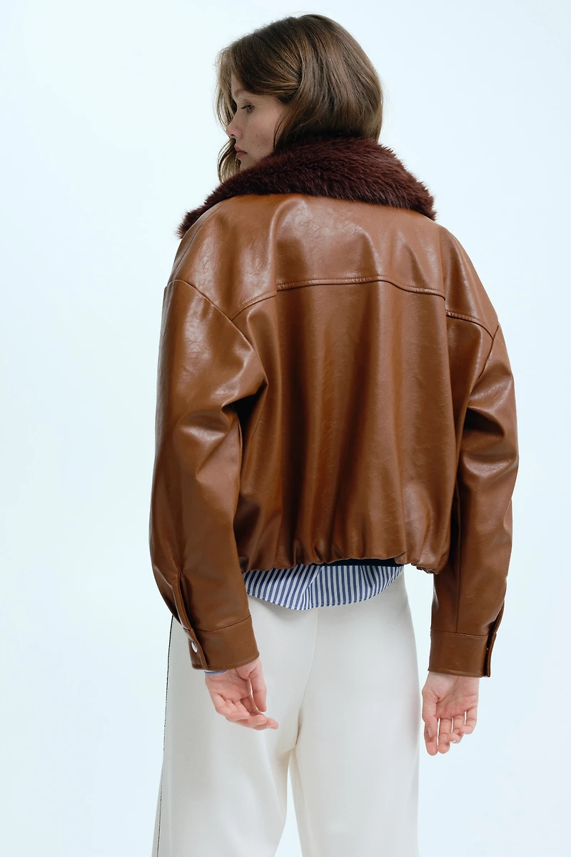 Veste avec col duveteux