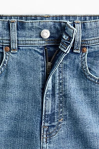 Jean ample à la cheville taille haute