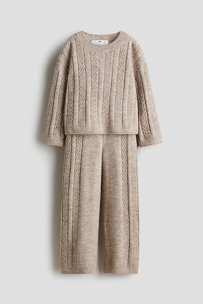 2-Piece Cable-Knit Set