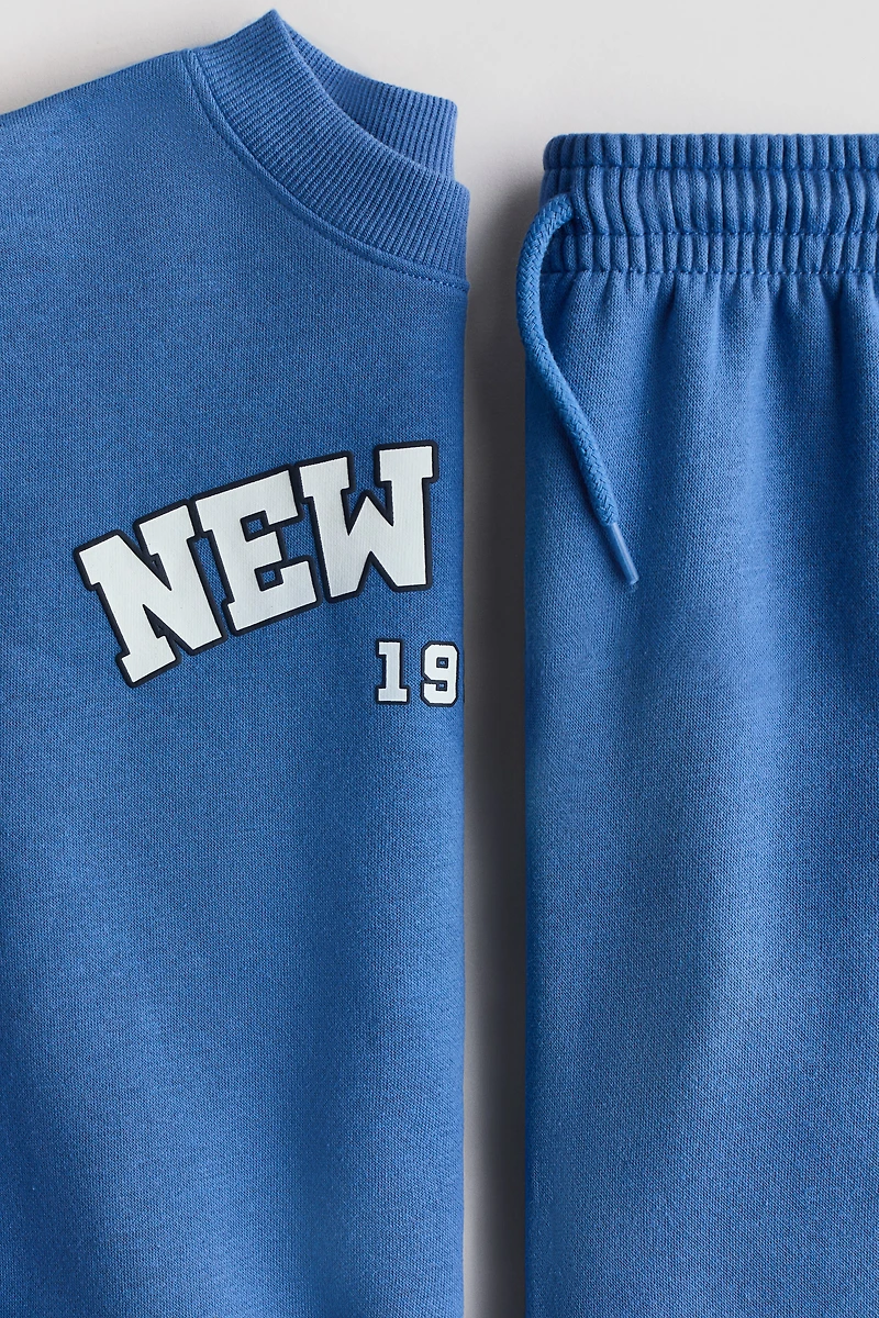 2-Piece Sweatshirt and Joggers Set