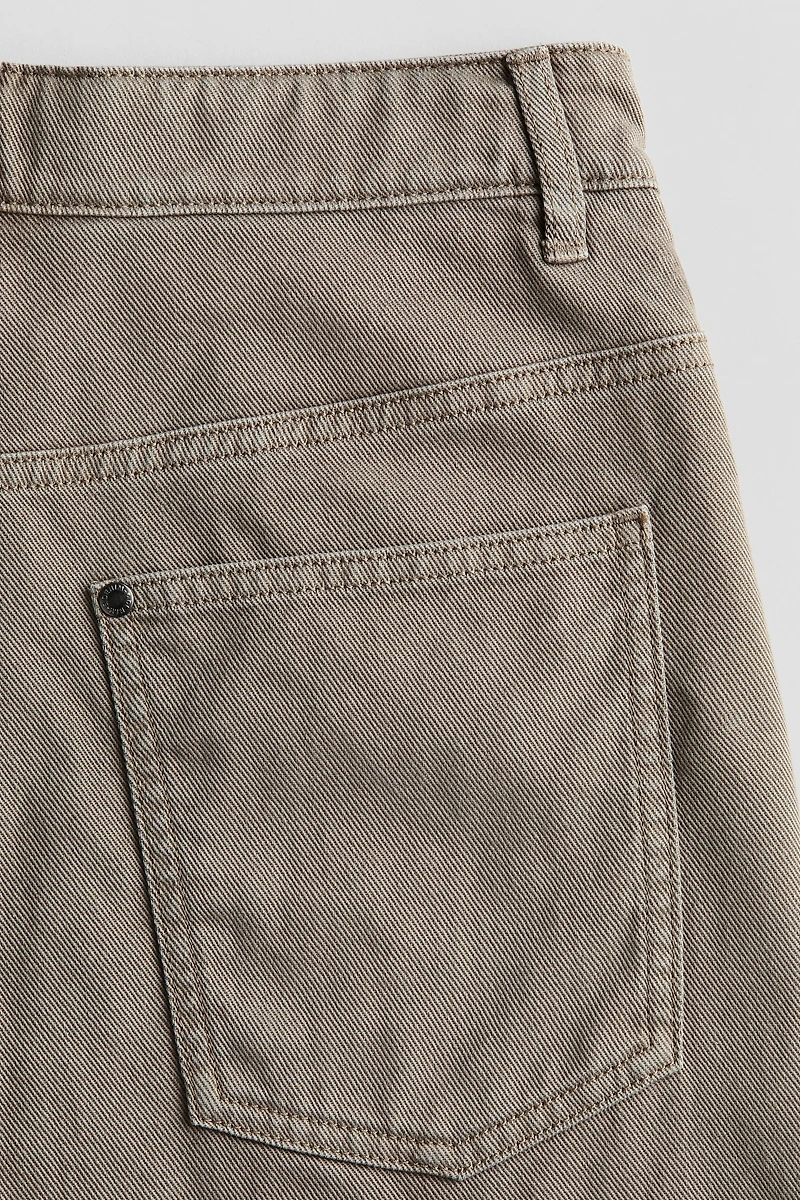 Short ample en sergé