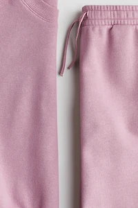 Ensemble 2 pièces avec chandail et pantalon