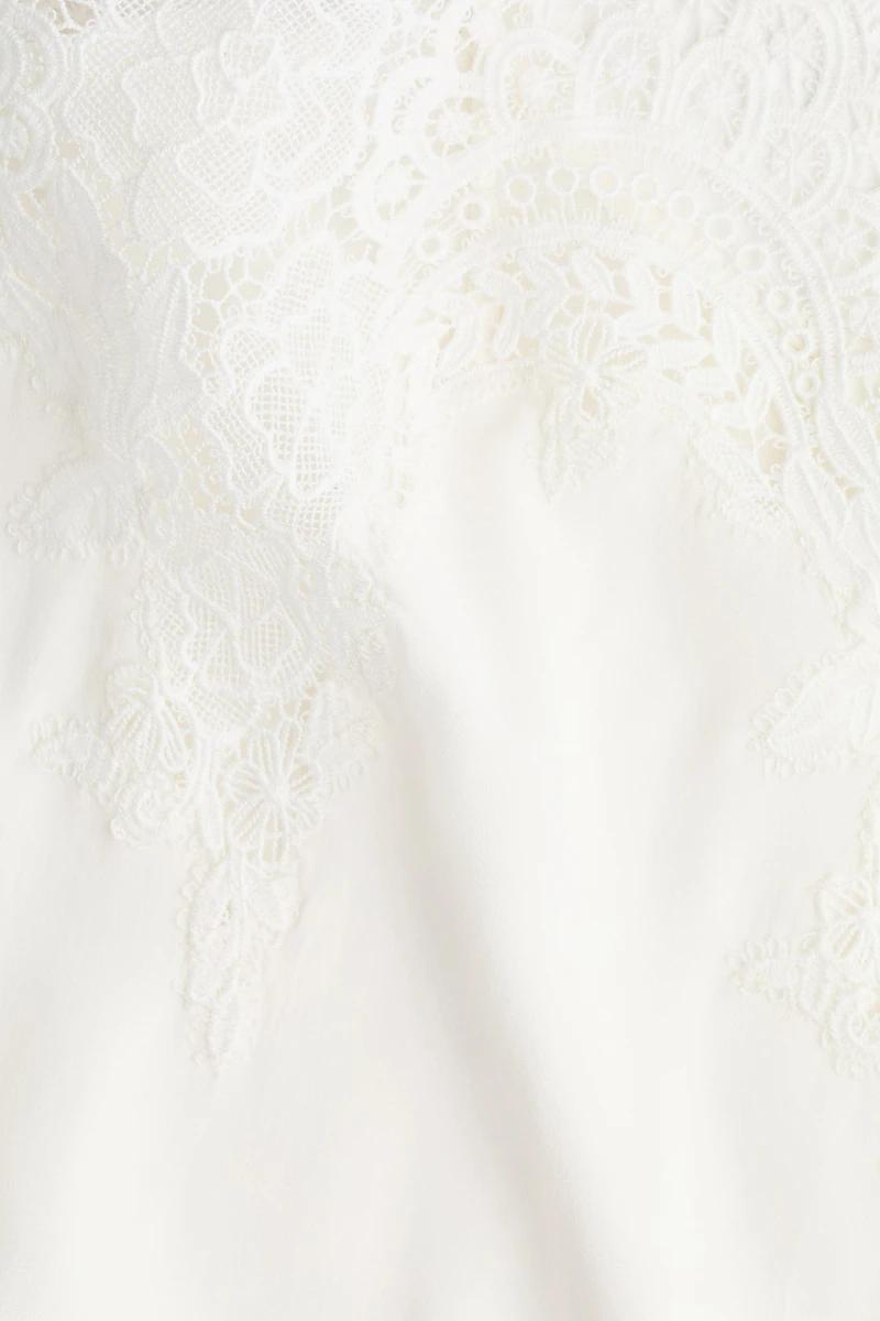 Haut en viscose avec dentelle