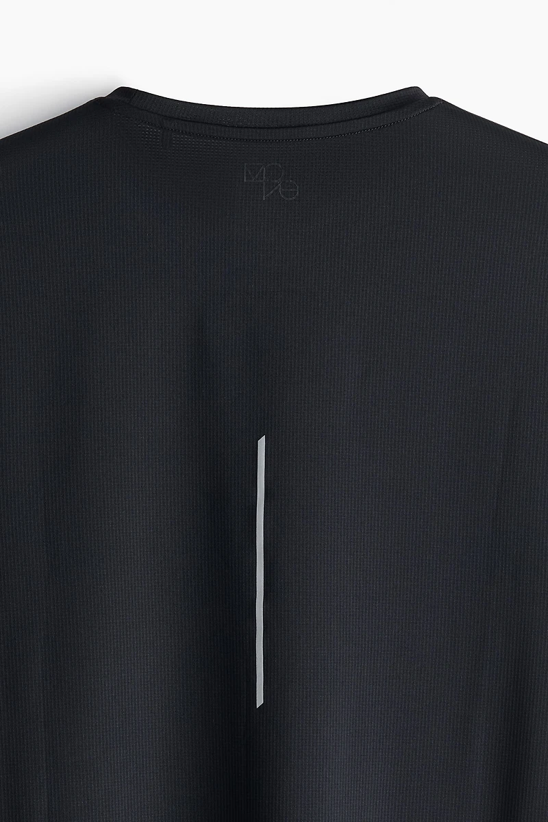 T-shirt de course coupe classique avec DryMove™