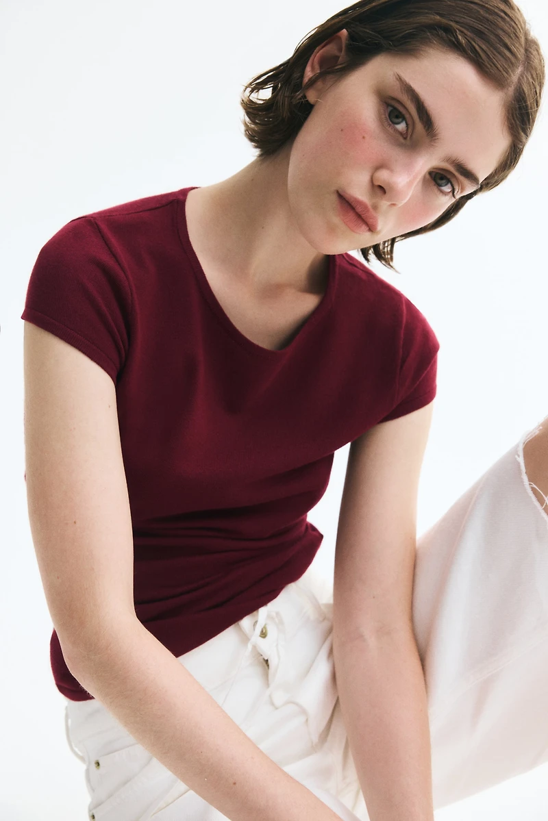 Cap-Sleeved Fine-Knit Top