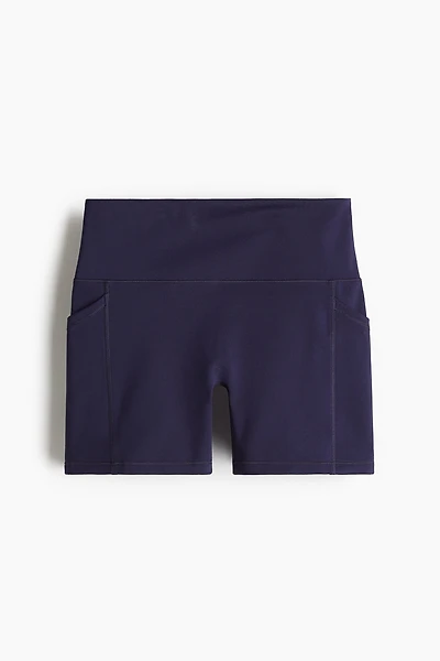 Sports Hot Pants with DryMove™