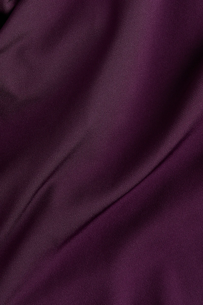 Cowl-neck body