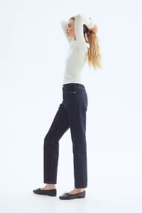 Slim-Fit Mom High Ankle Jeans