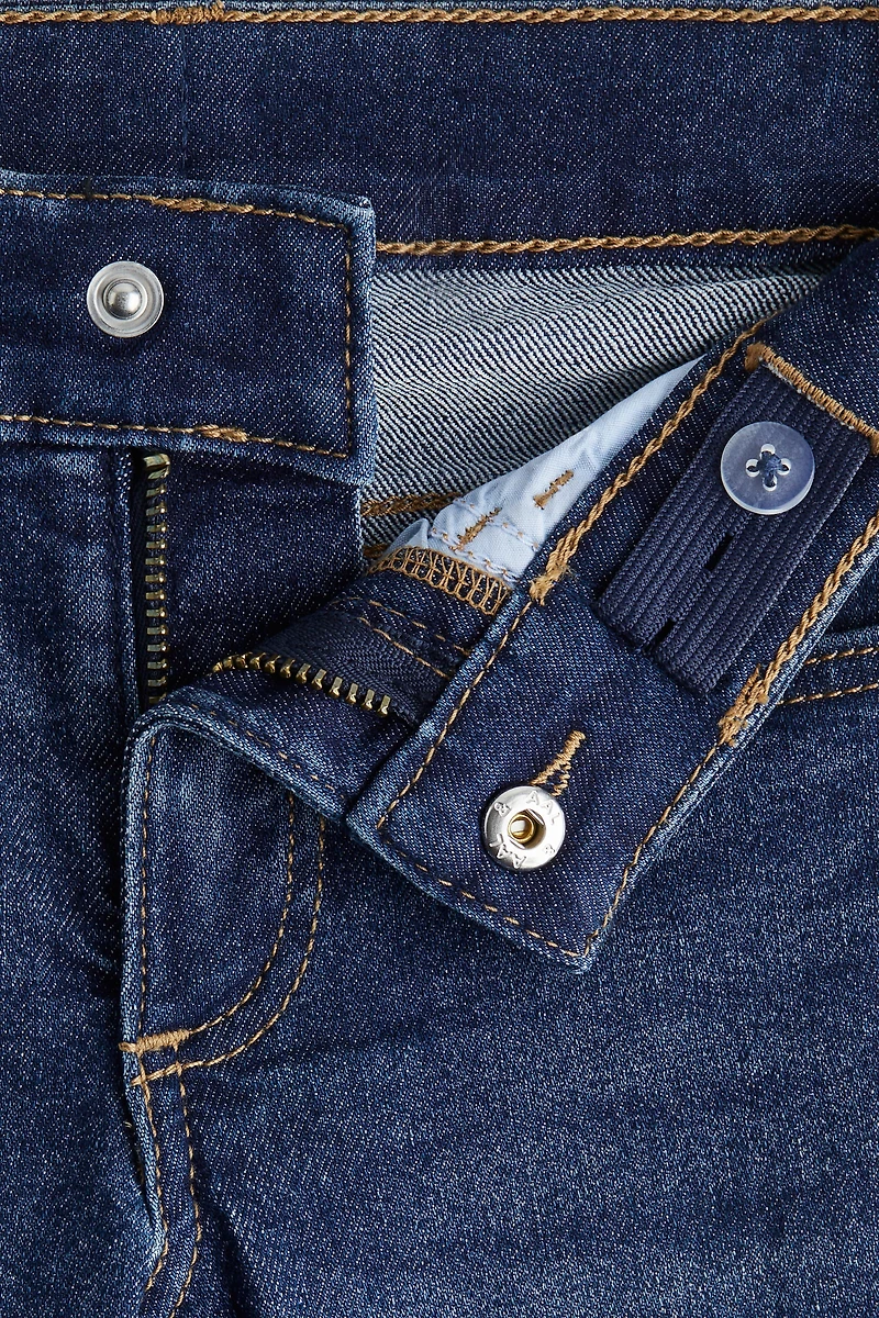 Jean évasé avec détails brodés