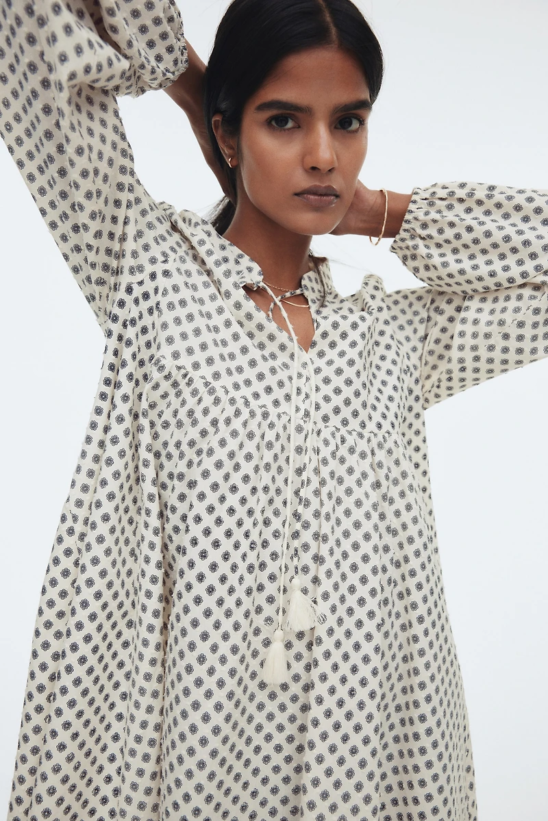 Robe en coton avec détail à nouer