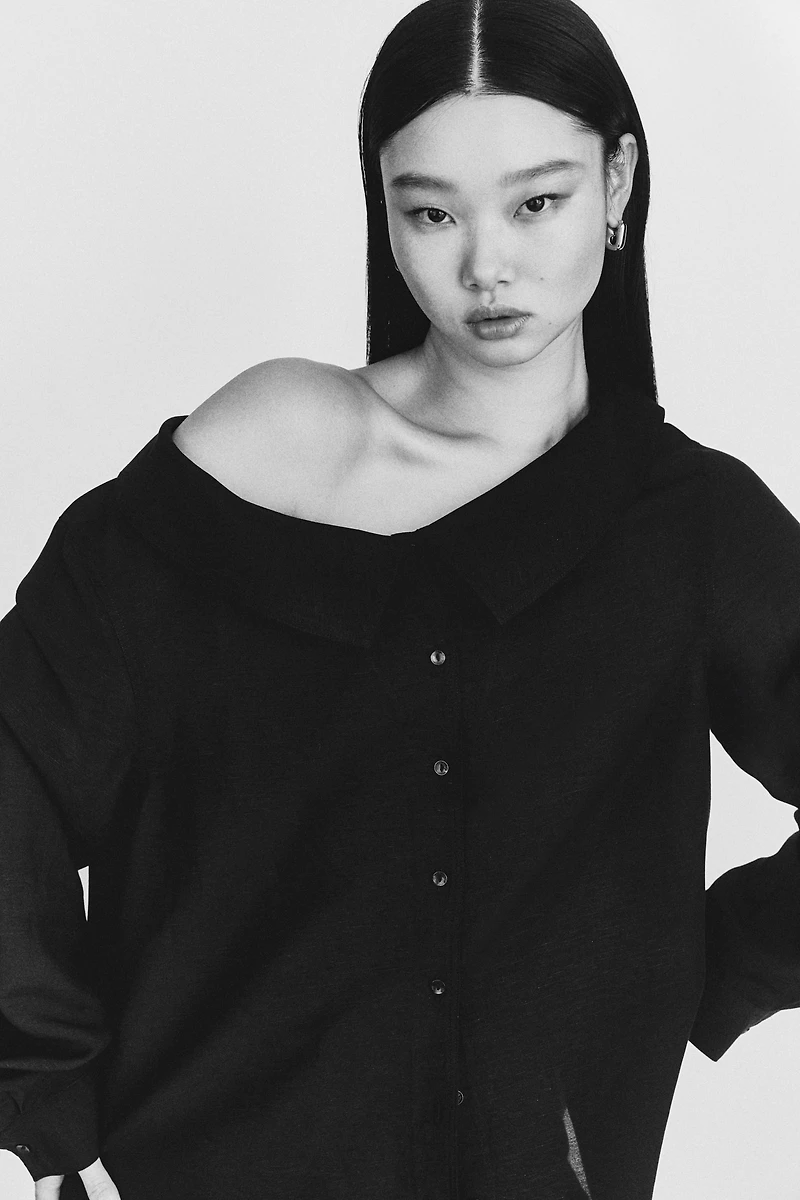 Linen-blend off-the-shoulder shirt