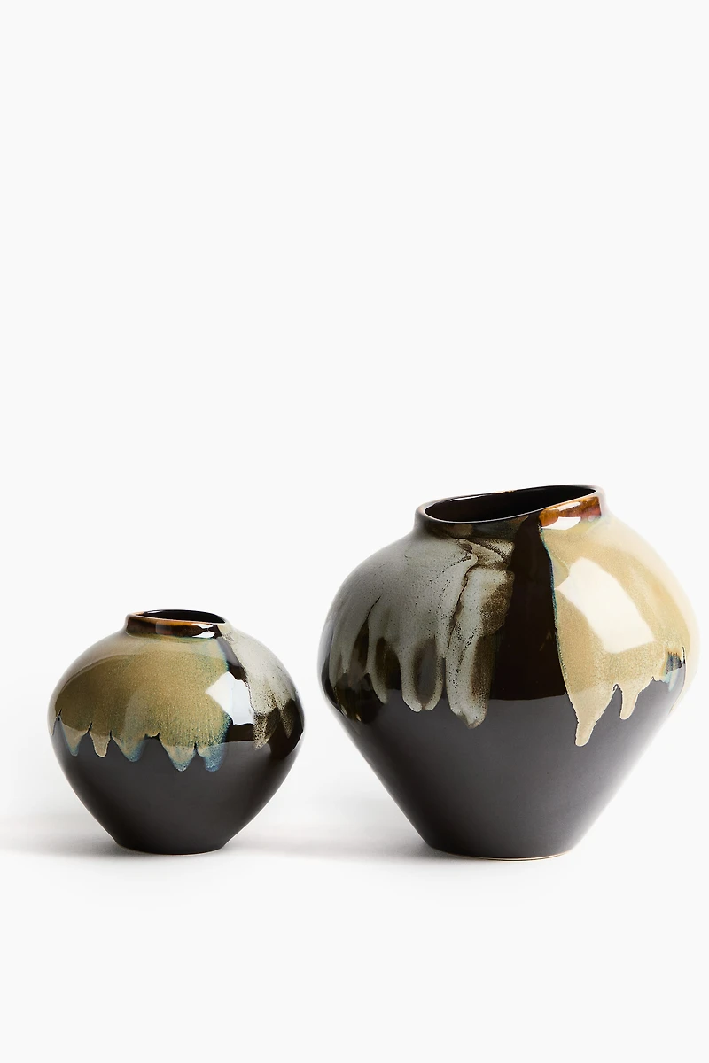 Grand vase irrégulier en grès cérame