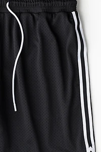 Loose-Fit Basketball Shorts with DryMove™