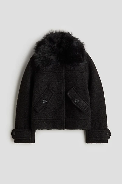 Veste avec col duveteux