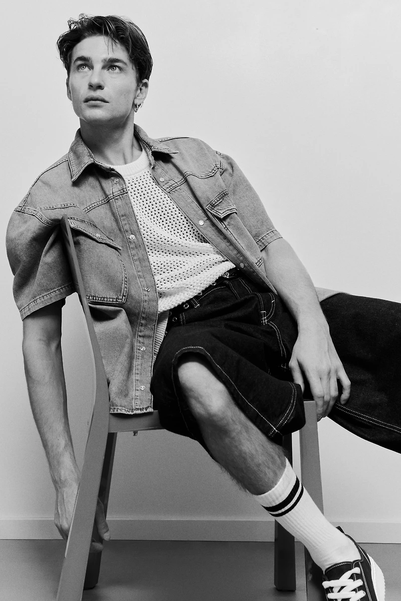 Loose-Fit Short-Sleeved Denim Shirt