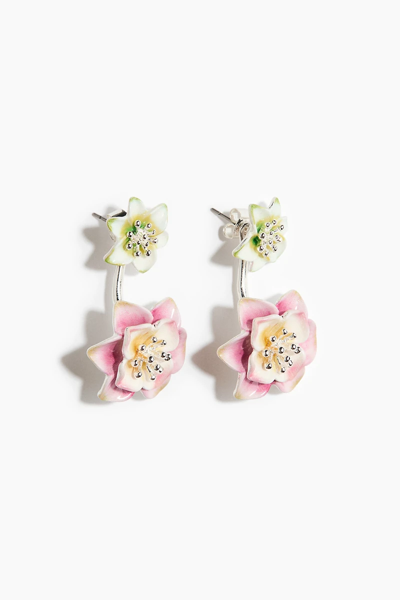 Boucles d'oreilles doubles avec détails floraux