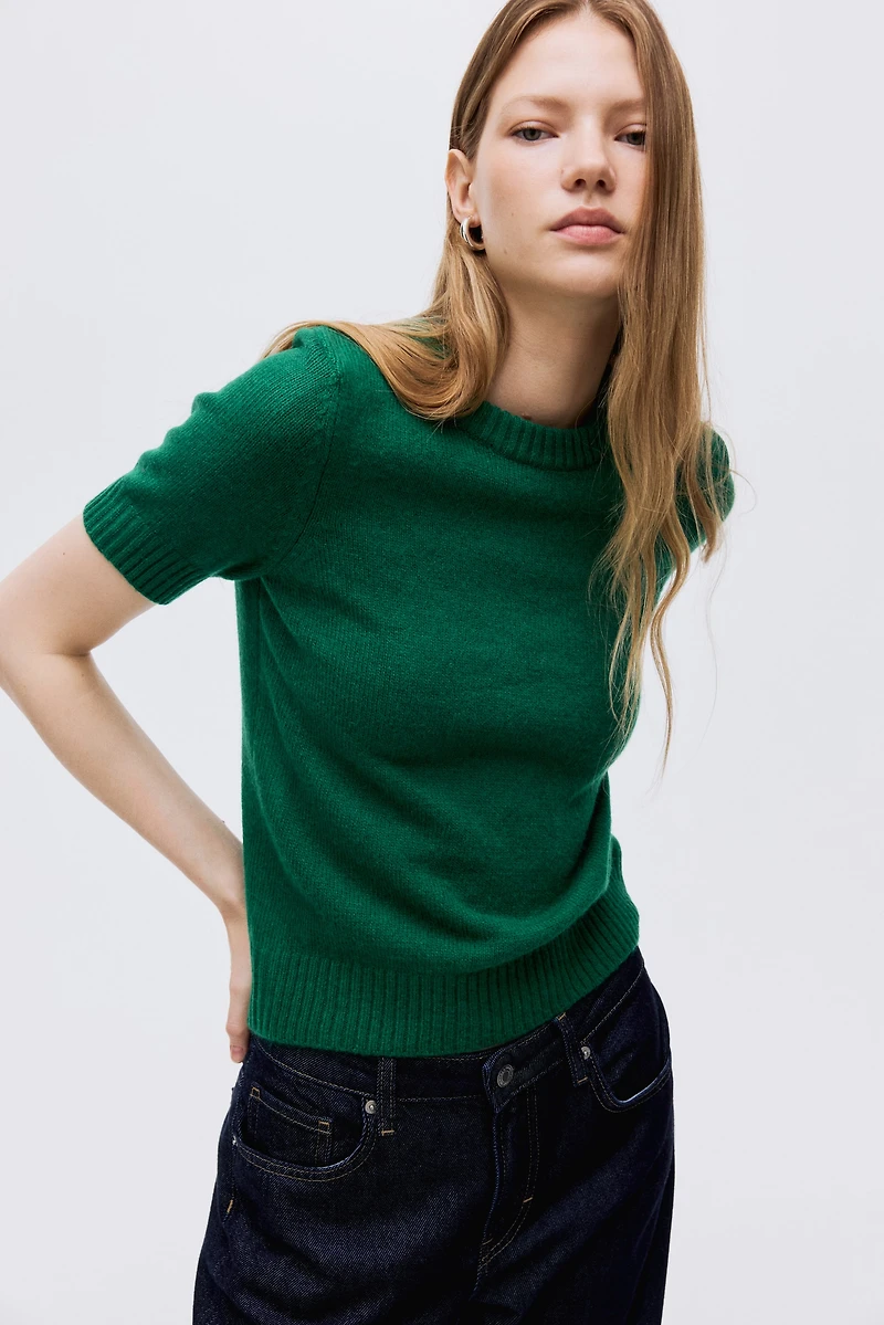 Short-Sleeved Sweater