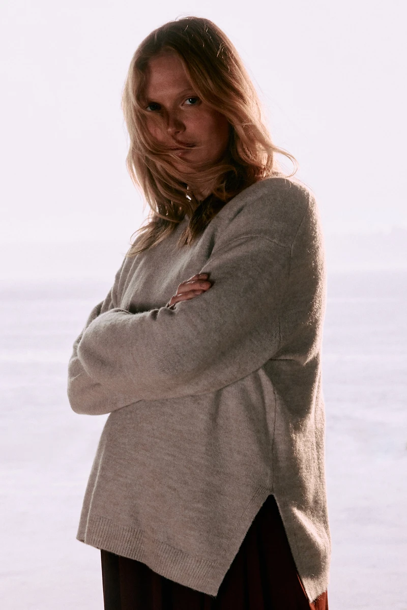 MAMA Slit-Hem Sweater