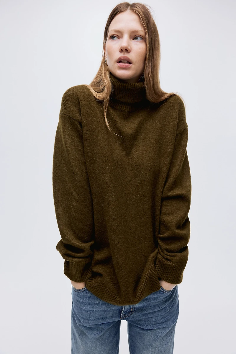 Loose-Fit Turtleneck Sweater