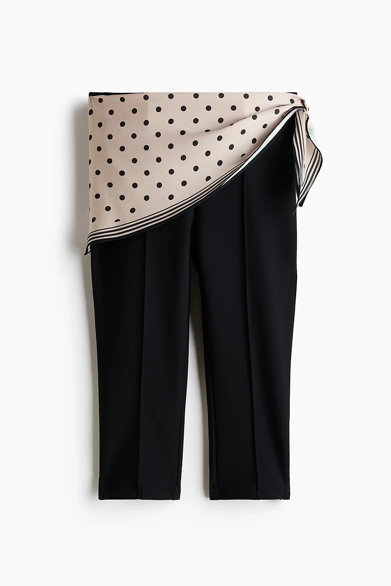 Scarf-Detail Capri Leggings